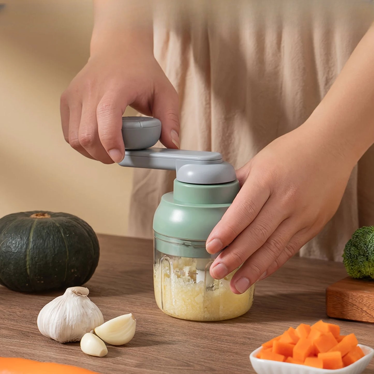 1pc Multi functional manual food processor - vegetable and garlic grinder